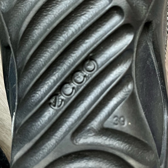 ECCO Vibration Skimmer Black Leather Ballet Flats EU 39 US 8.5 Slip On Comfort - Picture 14 of 14